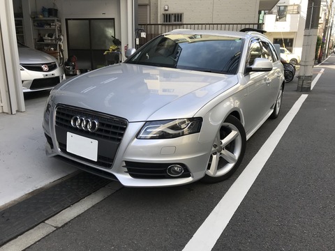 改造車買取スマイルワークスのアウディA4アバントS-LINE入庫情報画像